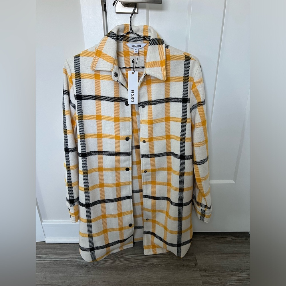 Women’s plaid yellow & black BB Dakota Jacket.